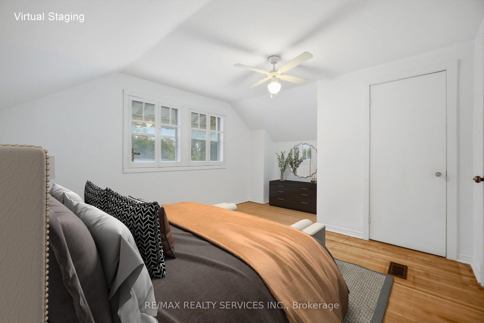 3051 Churchill Avenue • Mississauga, ON photo 35