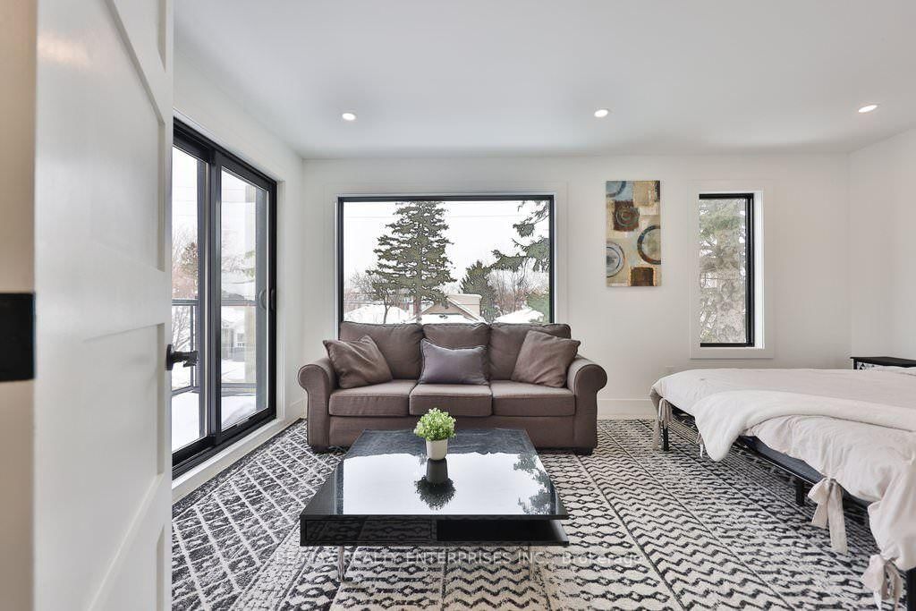 172 Royal York Road • Toronto, ON photo 18