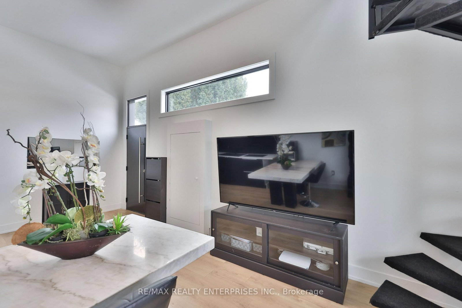 172 Royal York Road • Toronto, ON photo 23