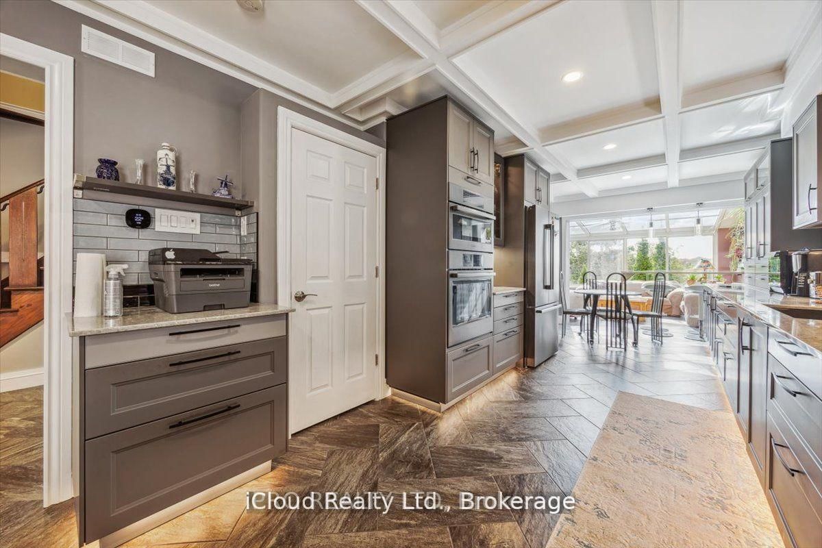 36 Pacific Wind Crescent • Brampton, ON photo 10