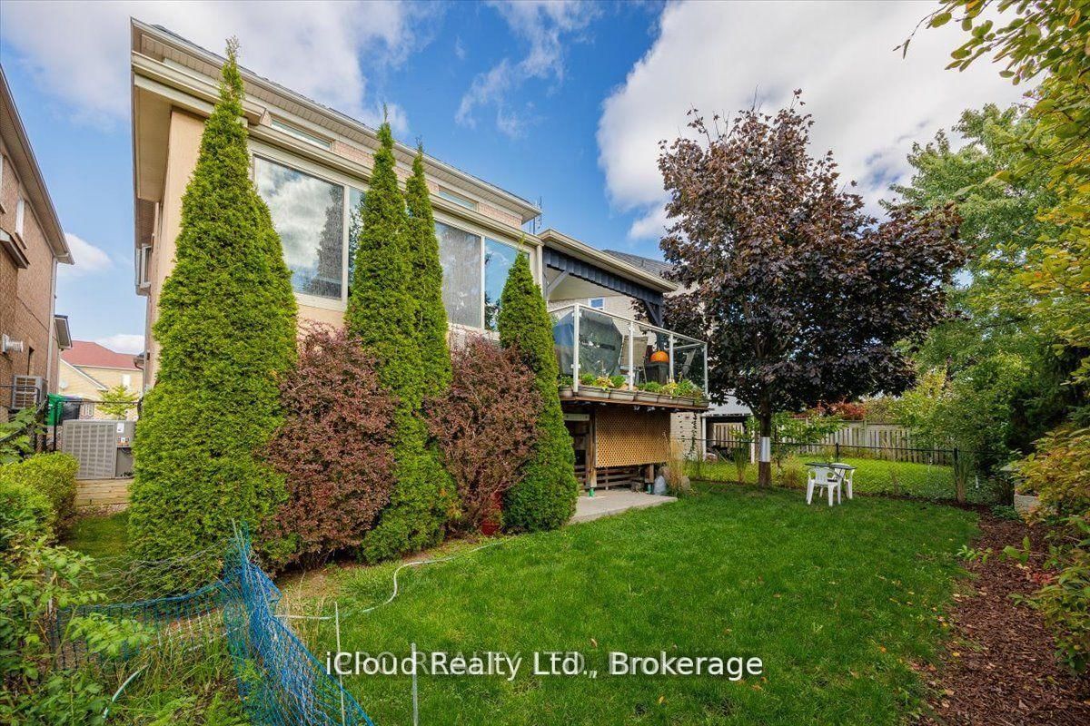 36 Pacific Wind Crescent • Brampton, ON photo 38