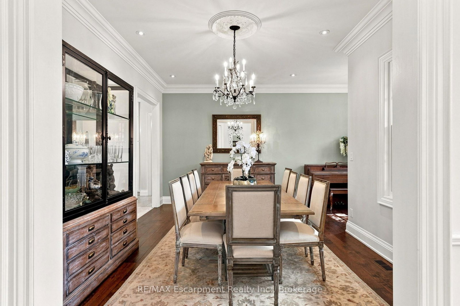 2073 Deramore Drive • Oakville, ON photo 18