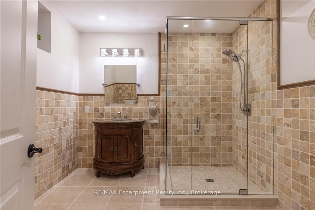2073 Deramore Drive • Oakville, ON photo 38