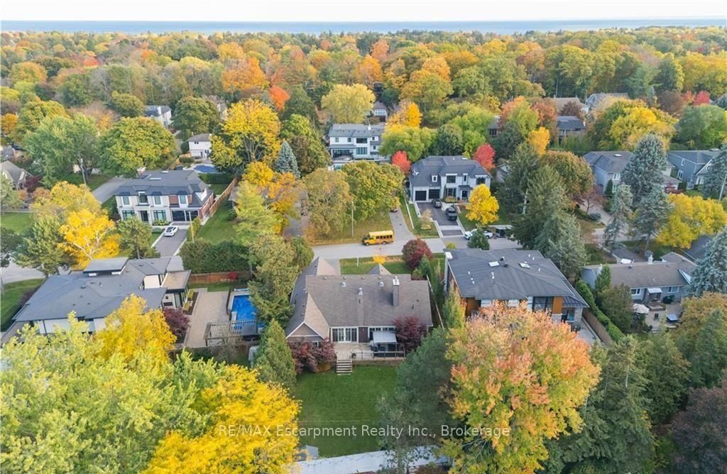 2073 Deramore Drive • Oakville, ON photo 45