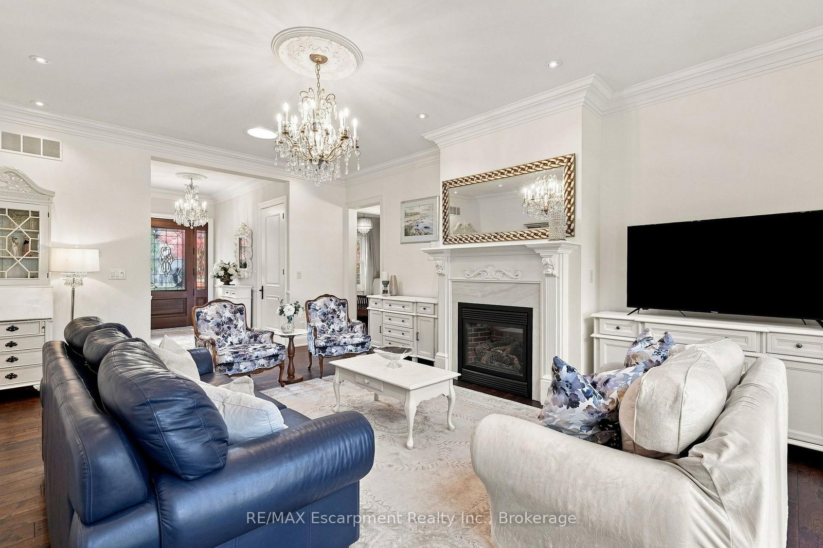 2073 Deramore Drive • Oakville, ON photo 5