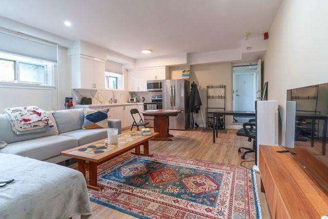 183 Maurice Dr photo 4