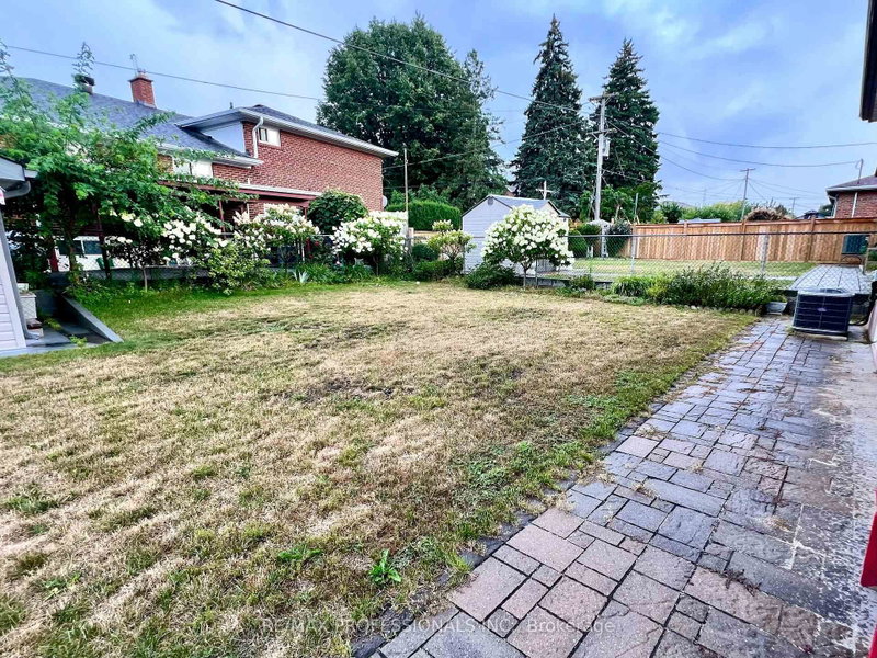 30 Lemonwood Drive