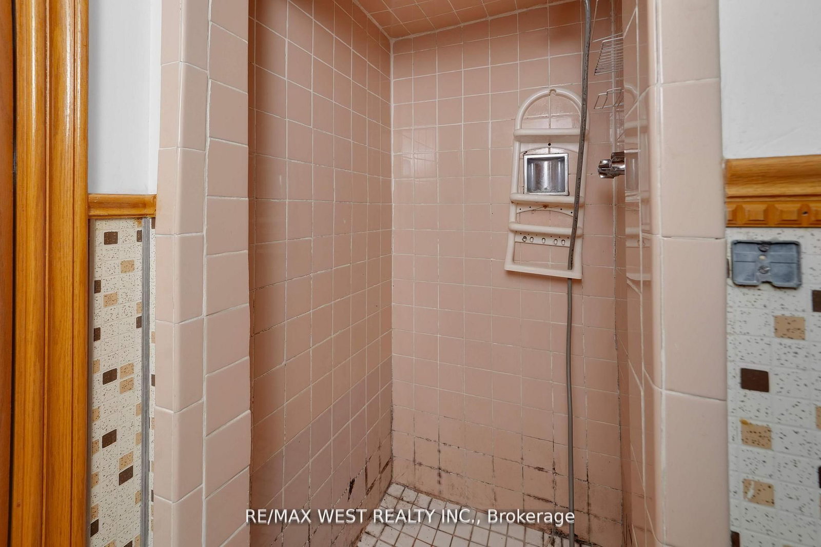 661 Beresford Avenue • Toronto, ON photo 10