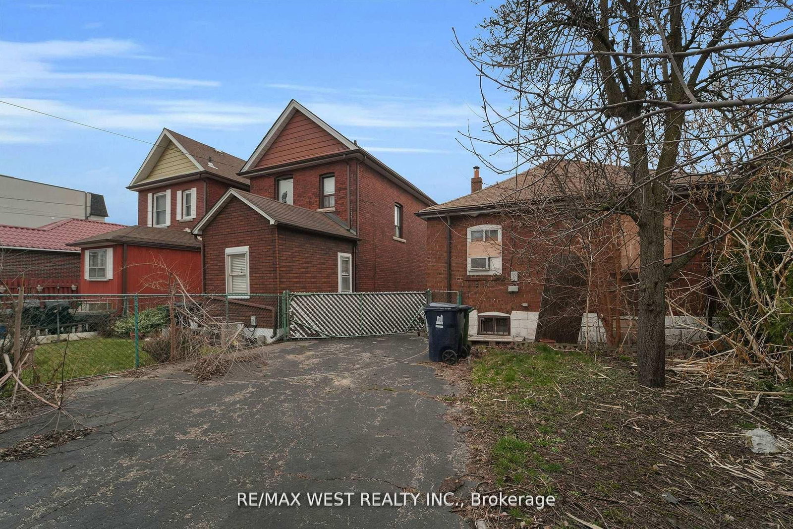 661 Beresford Avenue • Toronto, ON photo 19