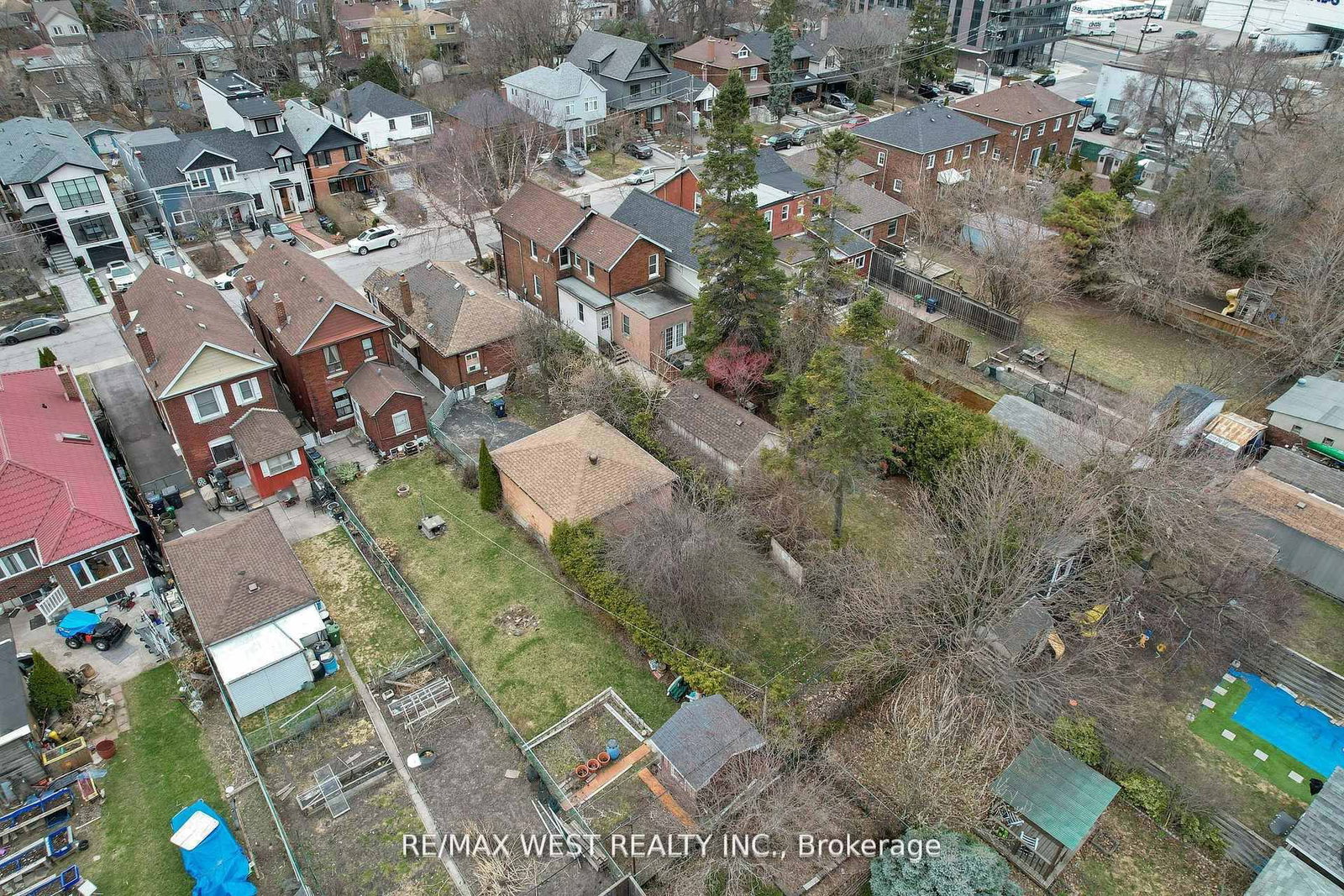 661 Beresford Avenue • Toronto, ON photo 28