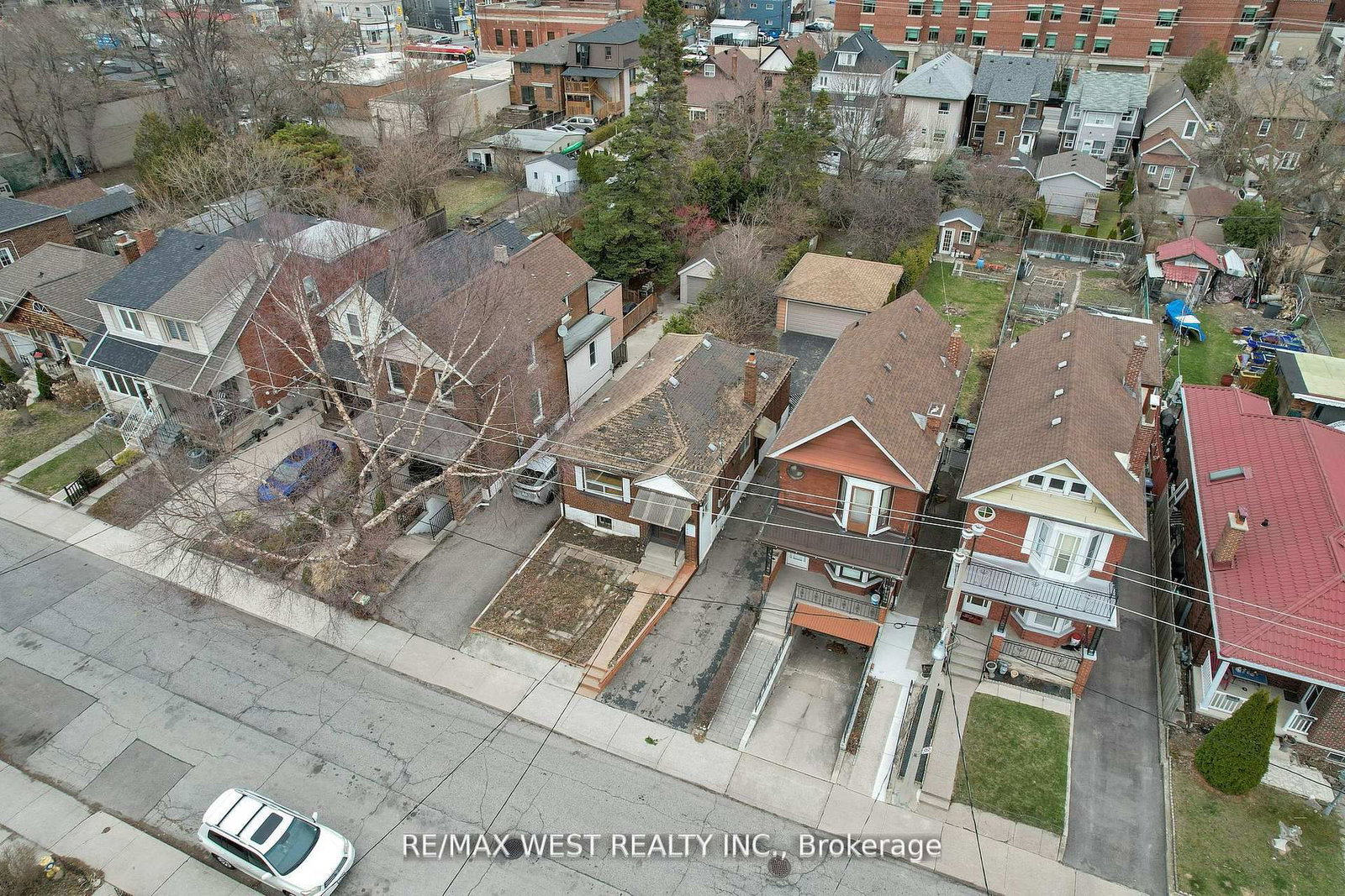 661 Beresford Avenue • Toronto, ON photo 33