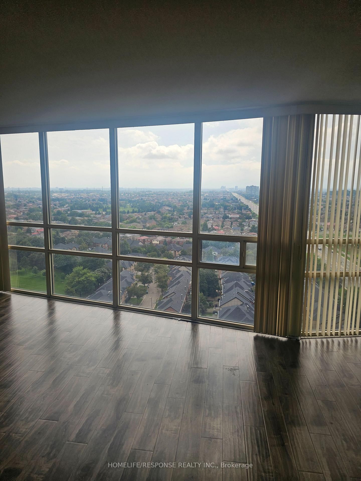 50 EGLINTON Avenue W • #2010 • Mississauga, ON photo 8