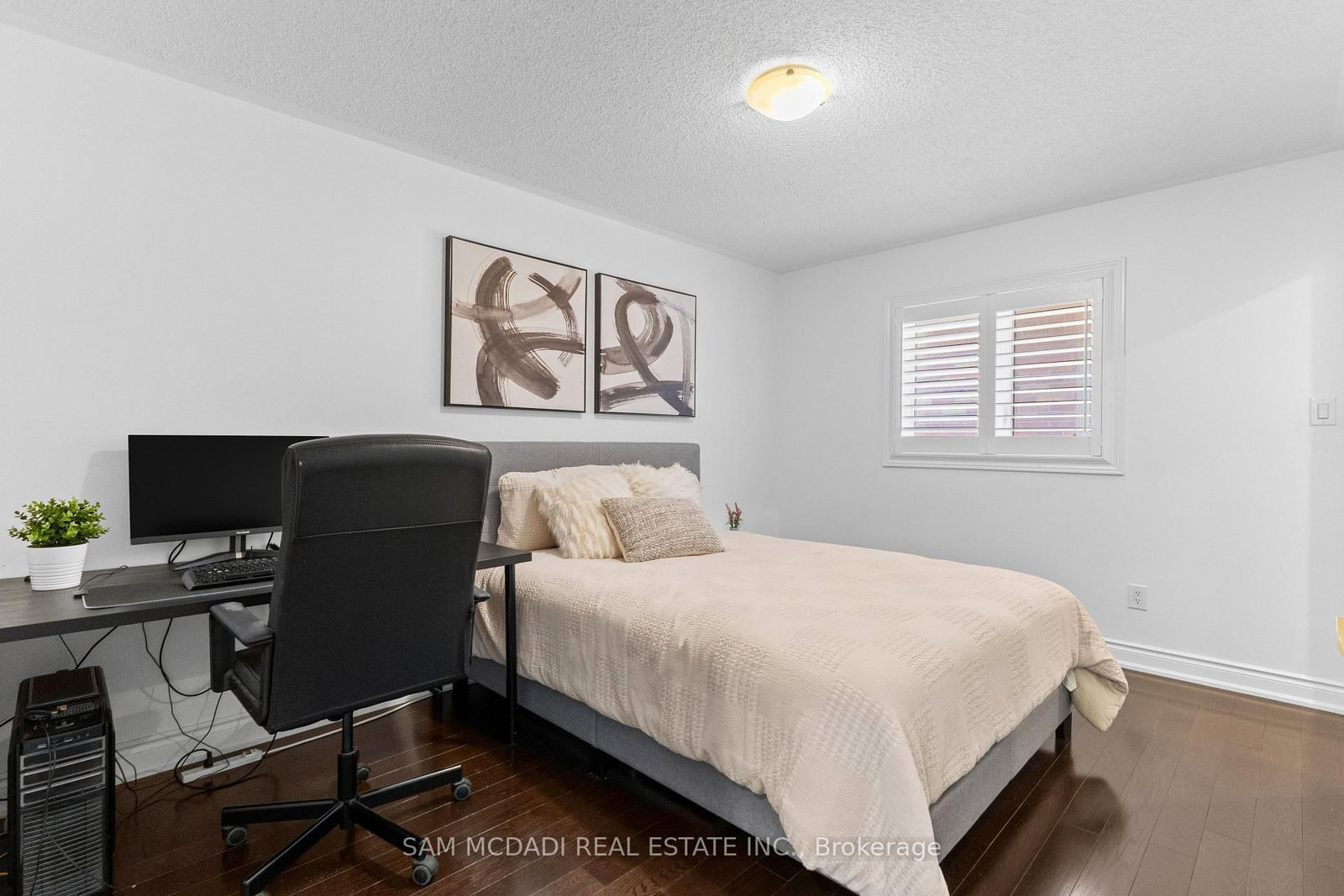 195 Holmes Crescent • Milton, ON photo 20