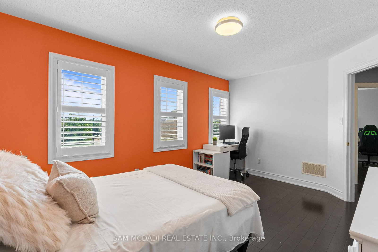 195 Holmes Crescent • Milton, ON photo 22