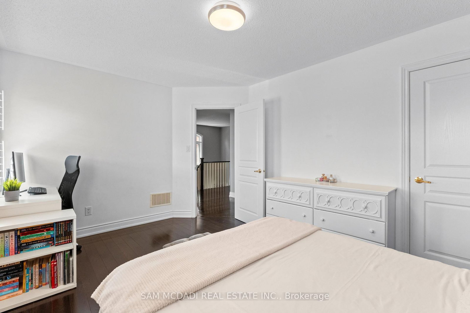 195 Holmes Crescent • Milton, ON photo 23