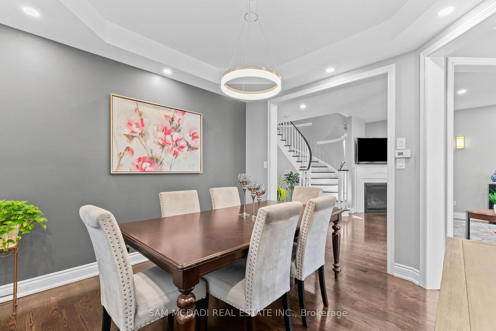 195 Holmes Crescent • Milton, ON photo 9