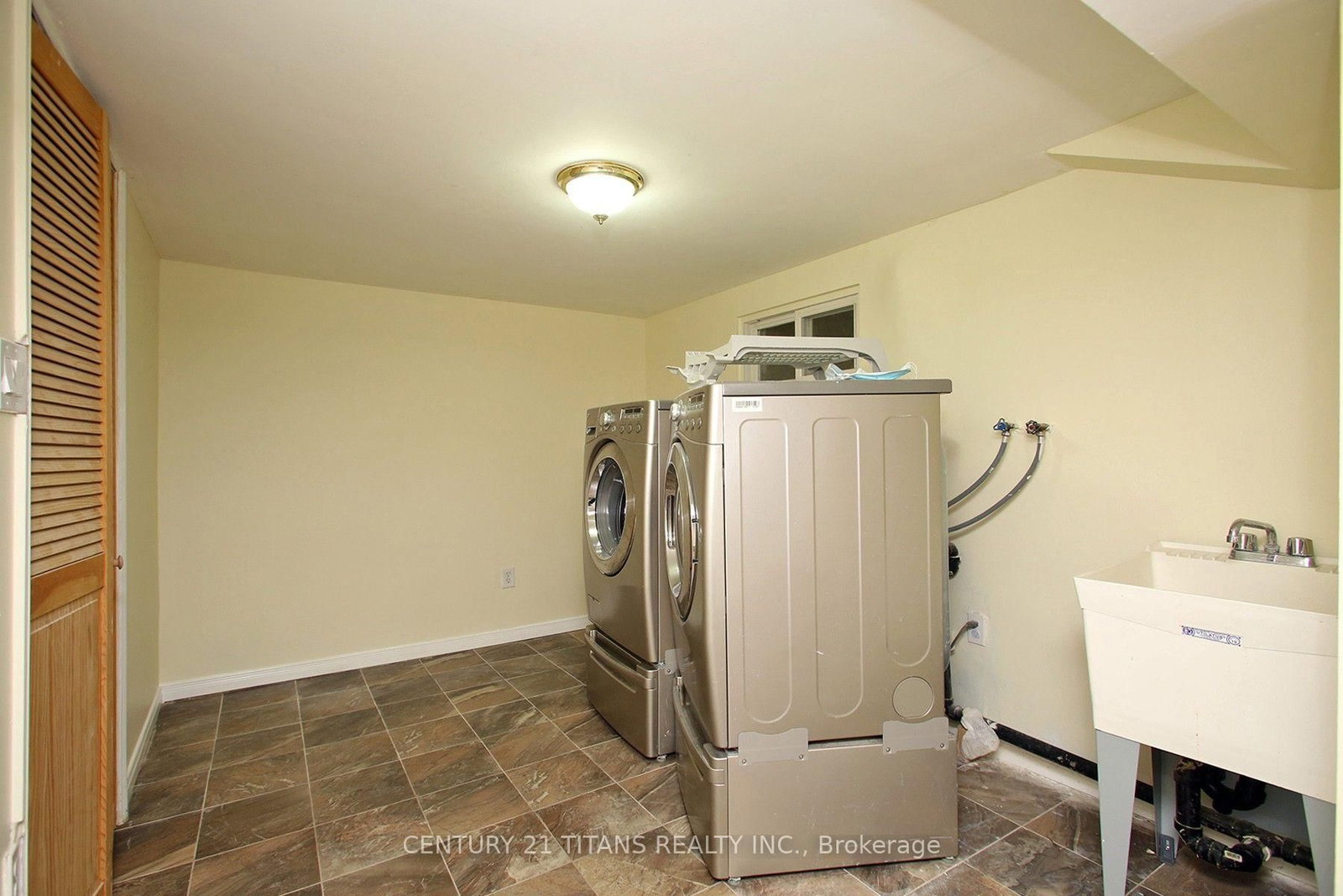31 Monterrey Drive • Toronto, ON photo 30