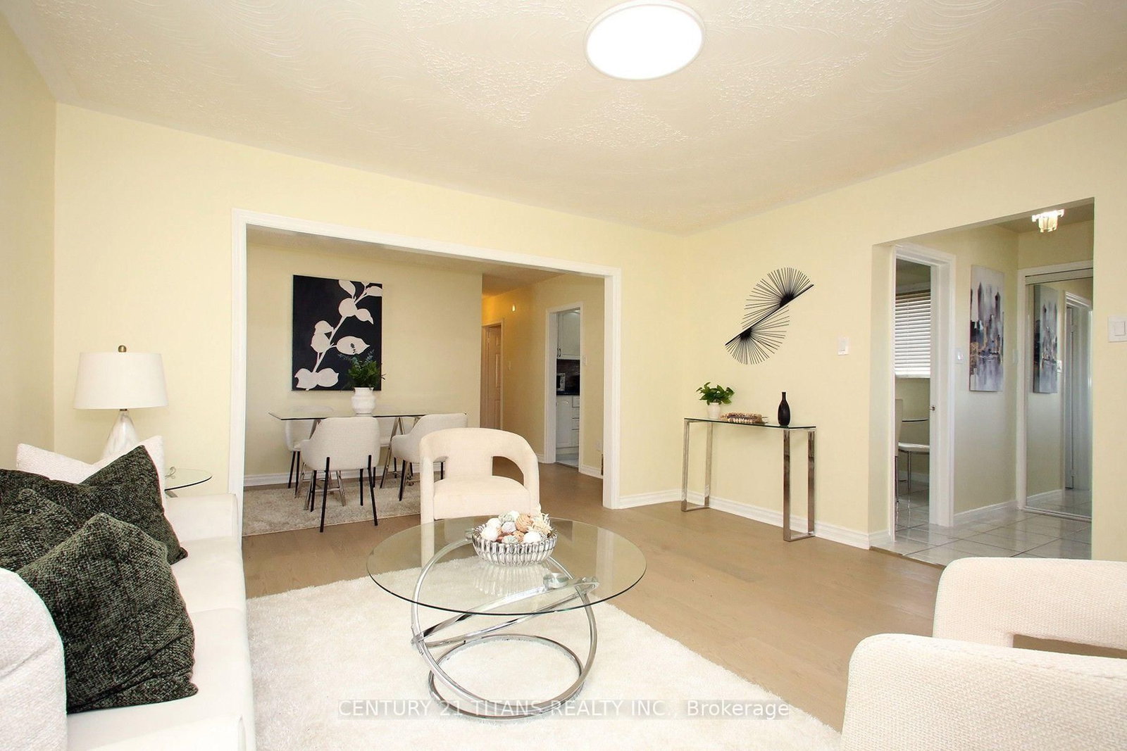31 Monterrey Drive • Toronto, ON photo 5