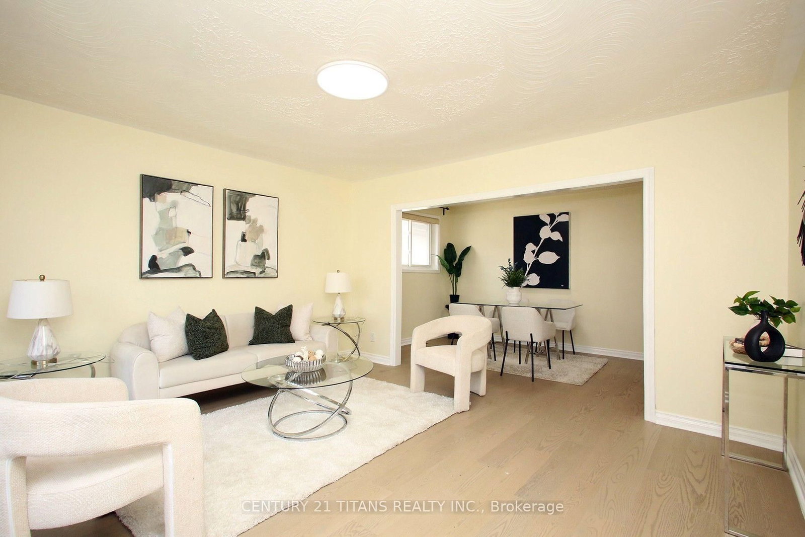 31 Monterrey Drive • Toronto, ON photo 8