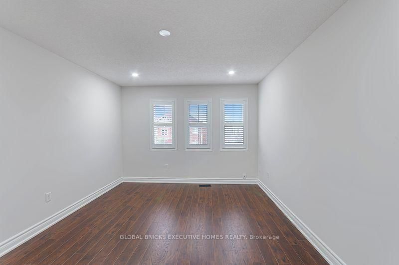 122 Pappain Crescent • Brampton, ON photo 10