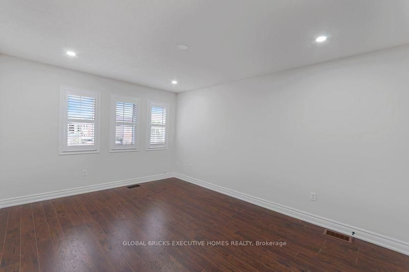 122 Pappain Crescent • Brampton, ON photo 11