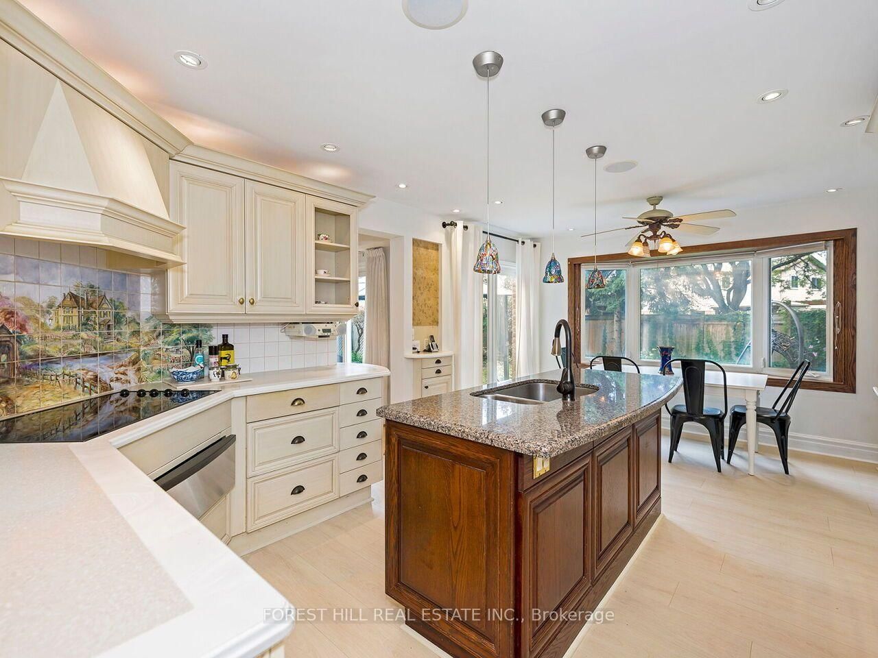 6366 Miller's Grove • Mississauga, ON photo 10