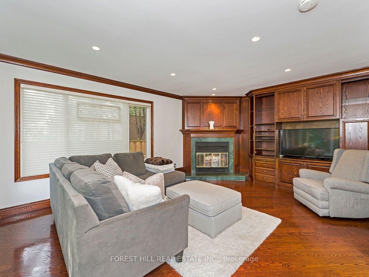 6366 Miller's Grove • Mississauga, ON photo 16