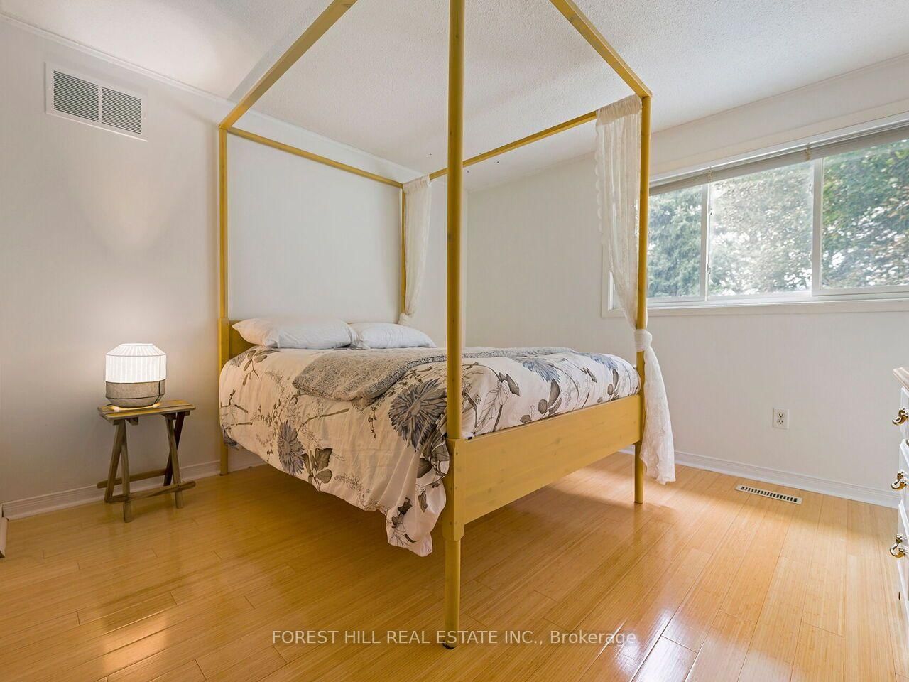 6366 Miller's Grove • Mississauga, ON photo 25