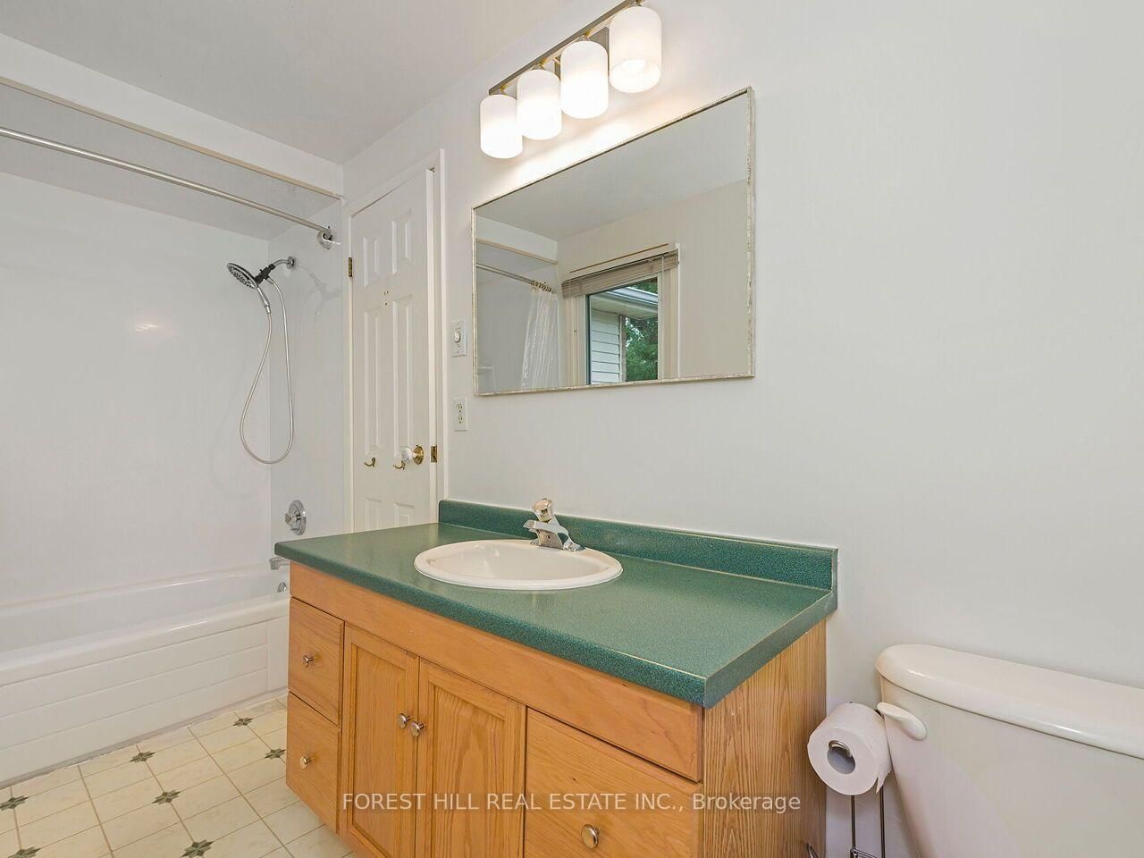 6366 Miller's Grove • Mississauga, ON photo 27
