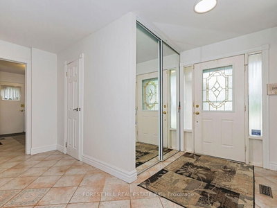6366 Miller's Grove • Mississauga, ON photo 4