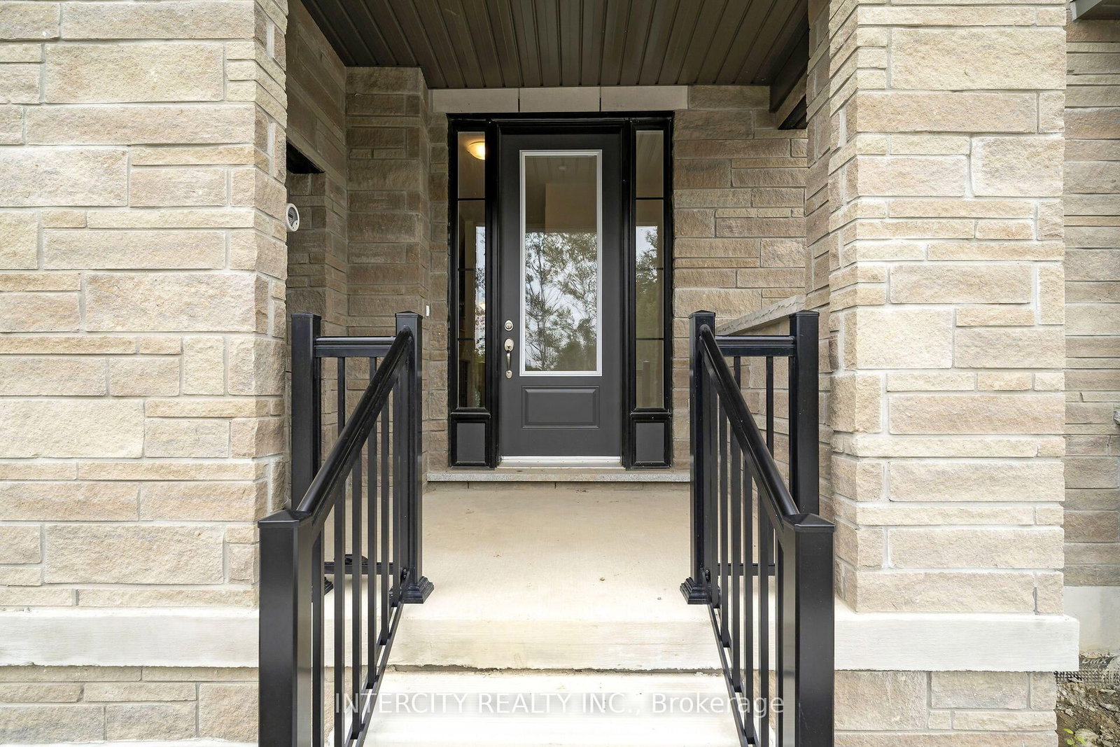 13969 Chickadee Lane • #20-104 • Caledon, ON photo 4