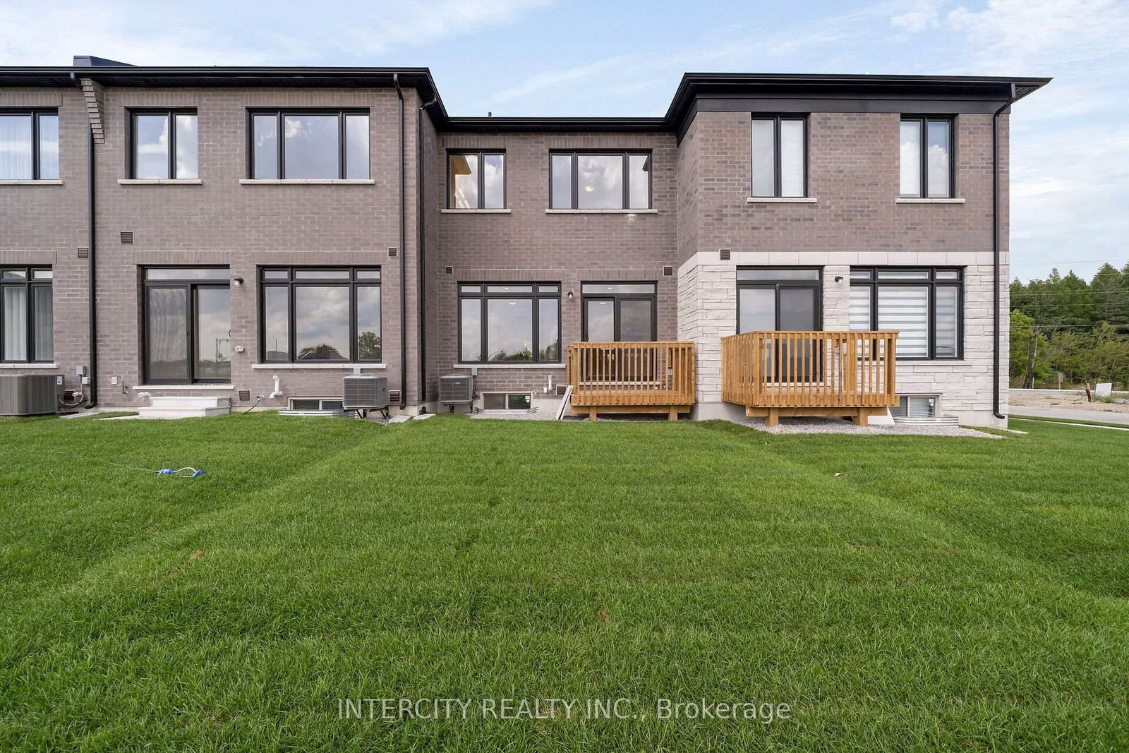 604 Glasgow Road • #18-90 • Caledon, ON photo 26