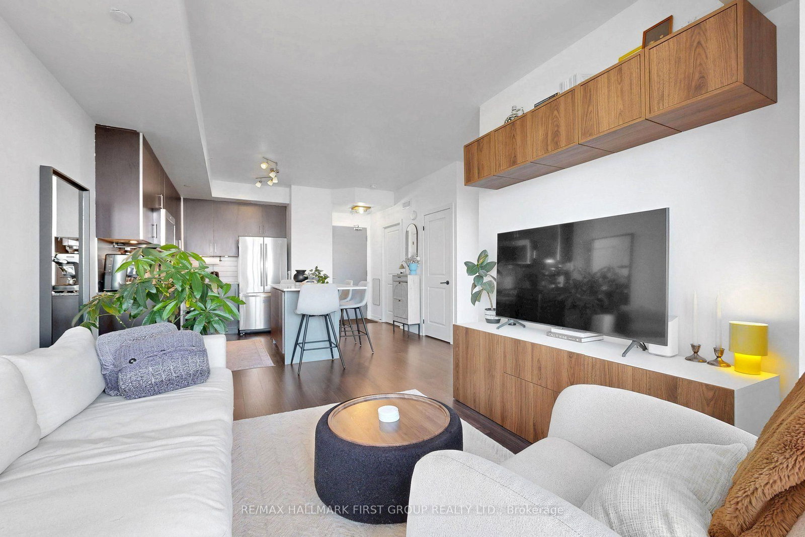 8 Fieldway Road • #505 • Toronto, ON photo 16