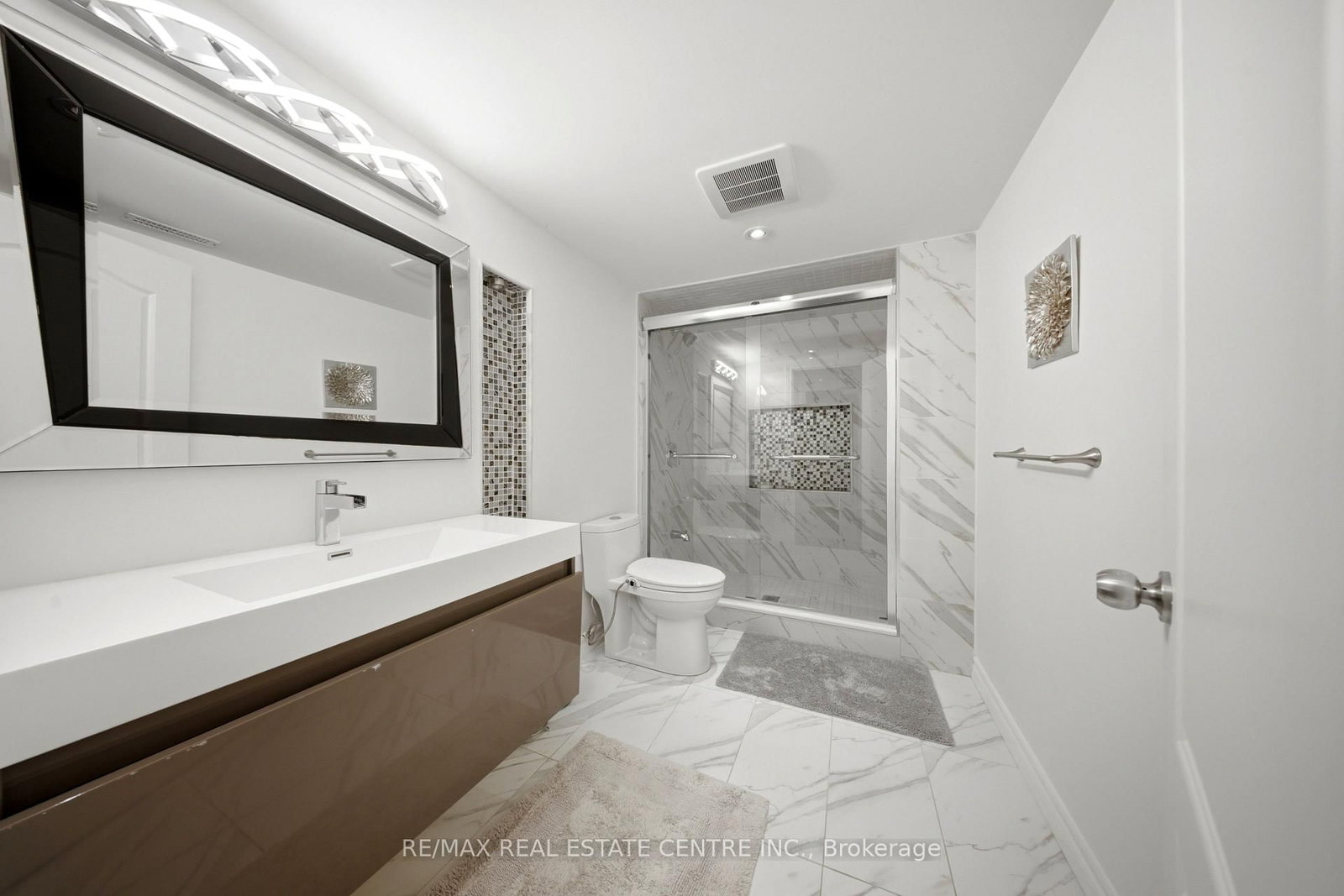 567 Bridgeview Road • Oakville, ON photo 41