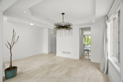 567 Bridgeview Road • Oakville, ON photo 8