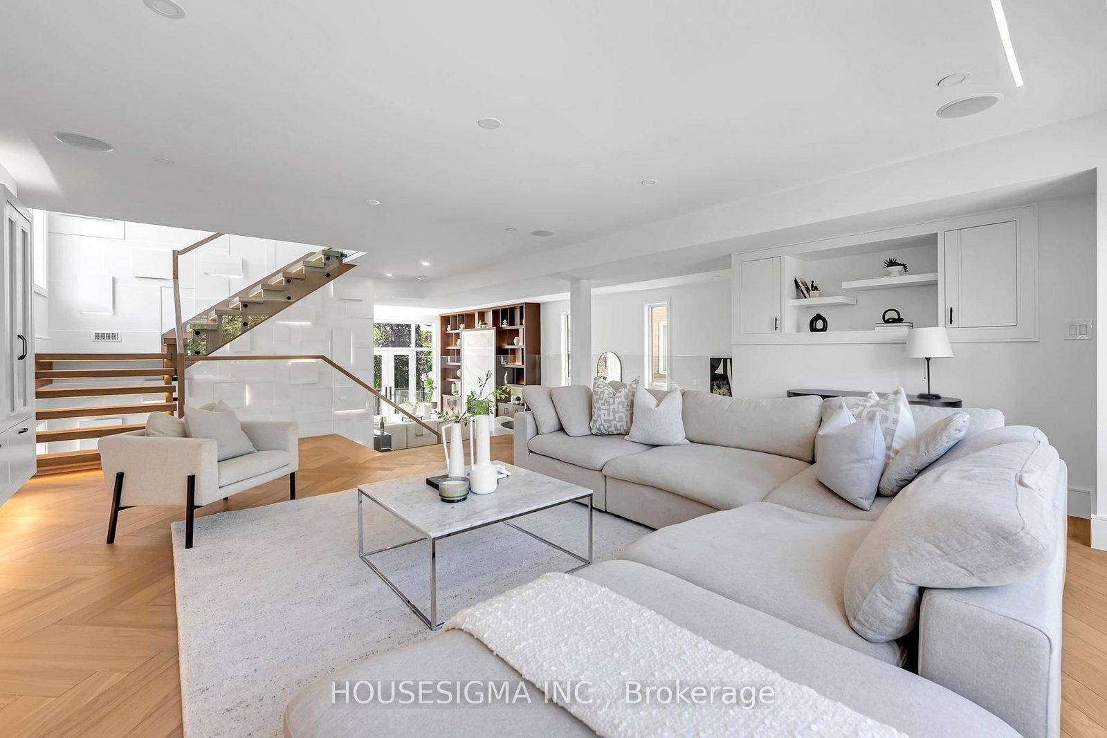 357 Glen Park Avenue • Toronto, ON photo 17