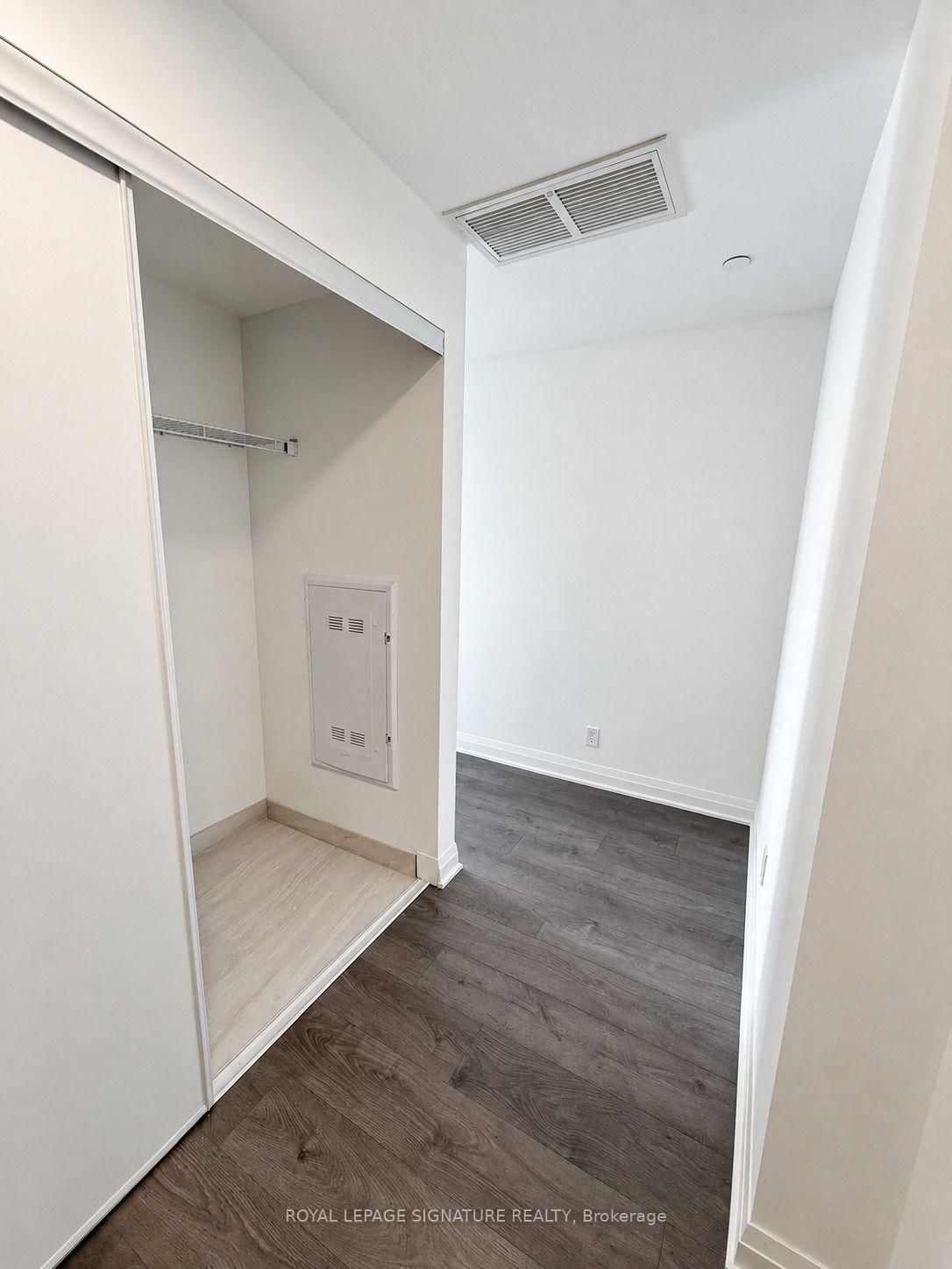3804-4015 The Exchange, Mississauga, view 12