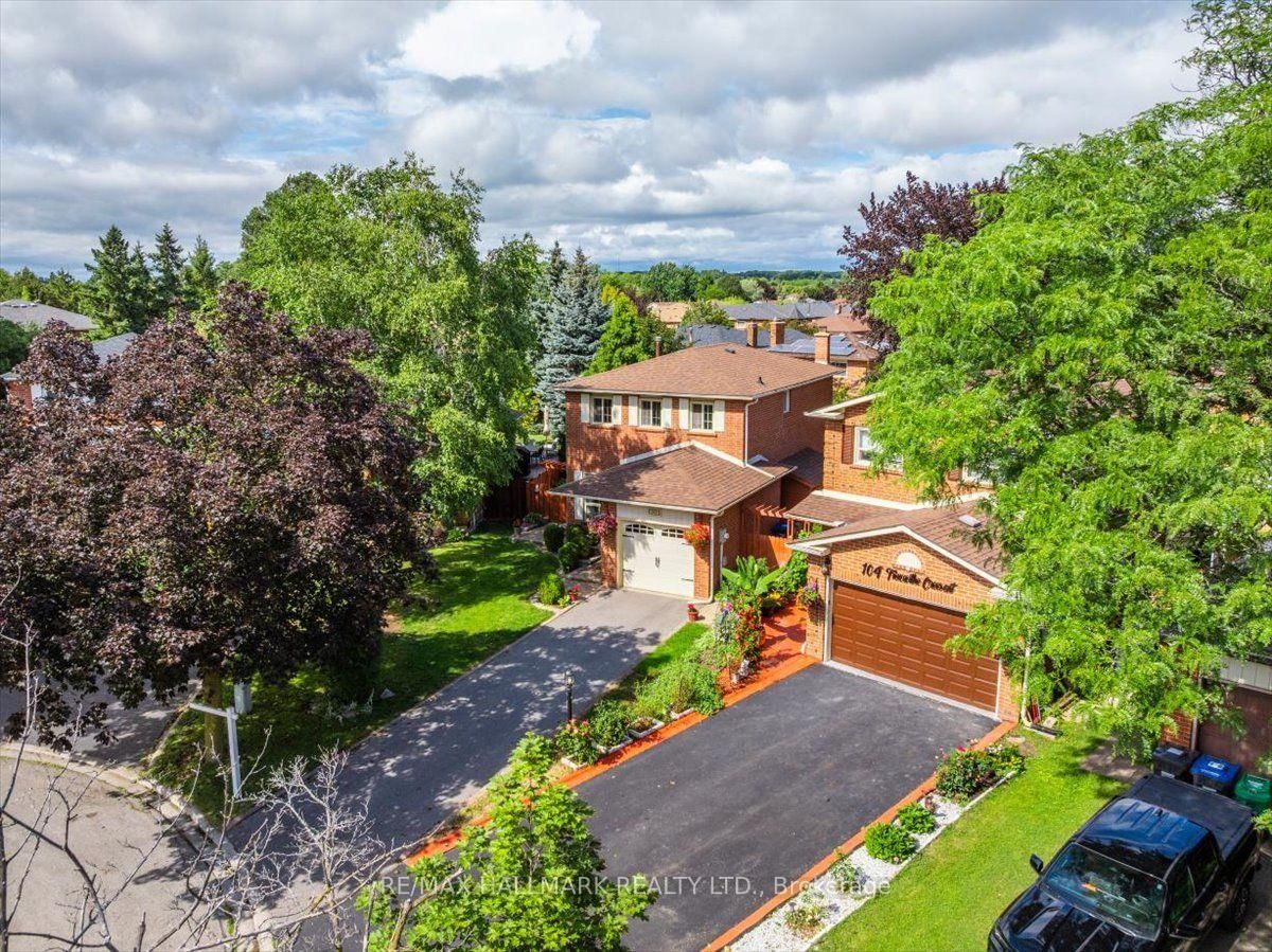 102 Trewartha Crescent • Brampton, ON photo 3