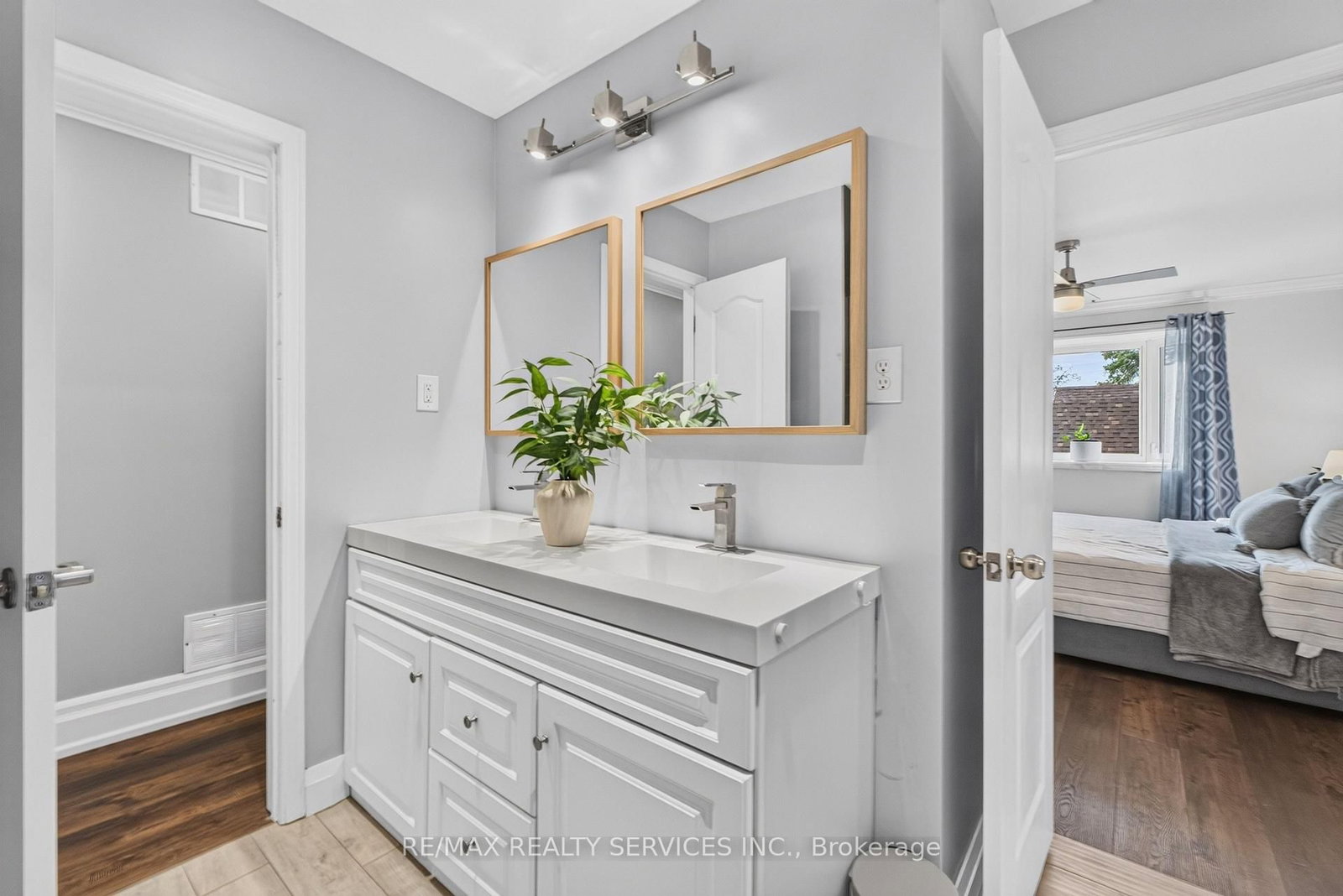 3469 Caplan Crescent • Burlington, ON photo 22