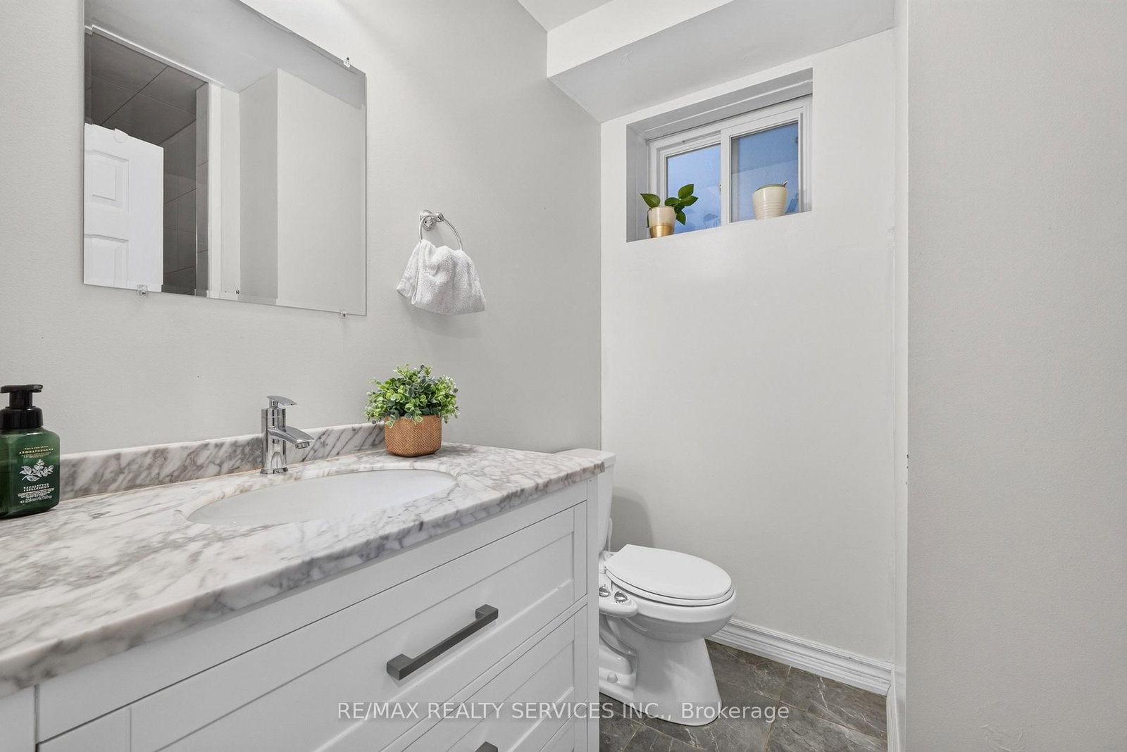 3469 Caplan Crescent • Burlington, ON photo 35