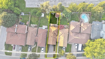 3469 Caplan Crescent • Burlington, ON photo 4