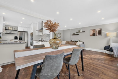 3469 Caplan Crescent • Burlington, ON photo 9