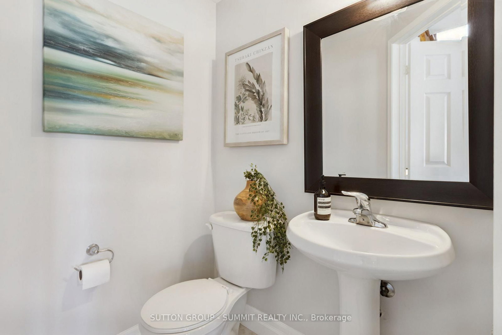 2163 SUTTON Drive • Burlington, ON photo 16