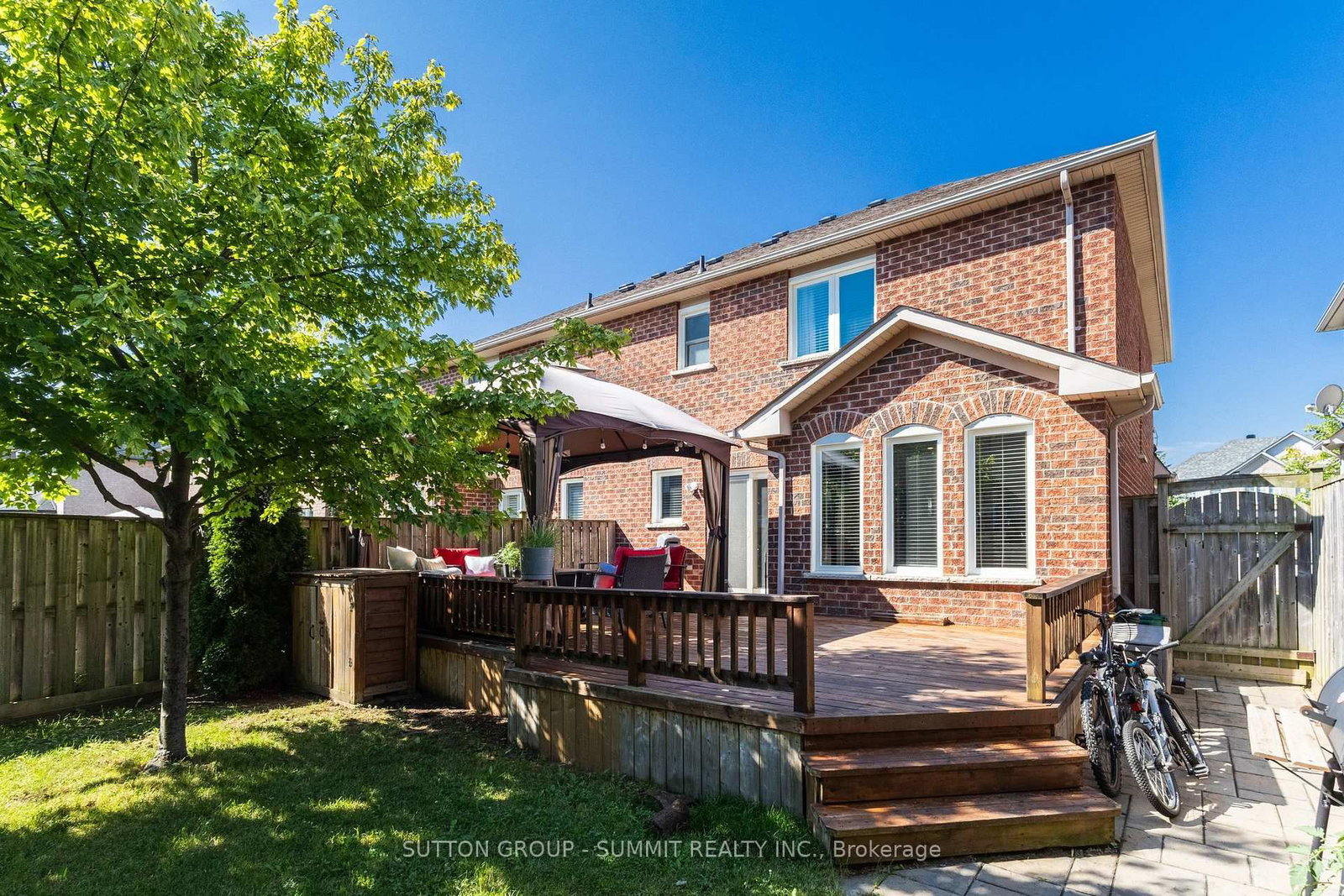 2163 SUTTON Drive • Burlington, ON photo 38