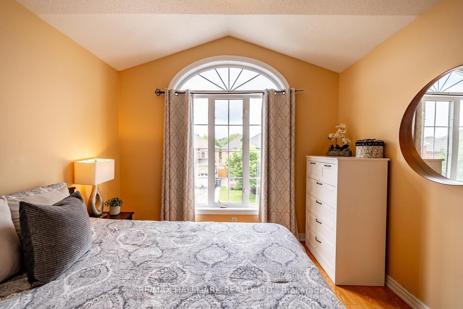 9 Flatbush Lane • Brampton, ON photo 18