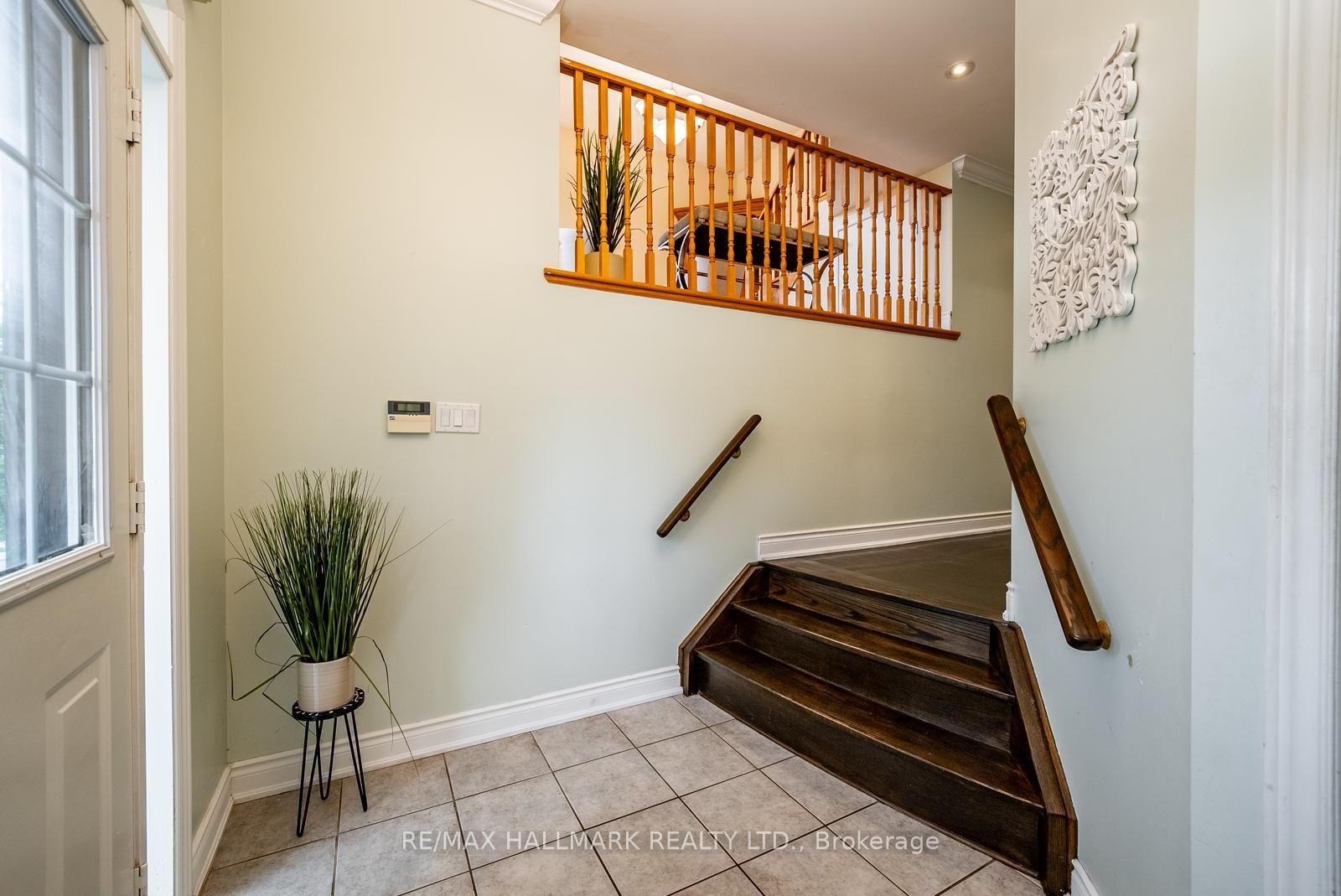 9 Flatbush Lane • Brampton, ON photo 5