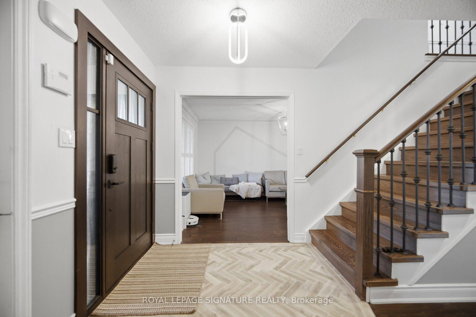 3217 Hazelwood Avenue • Burlington, ON photo 3