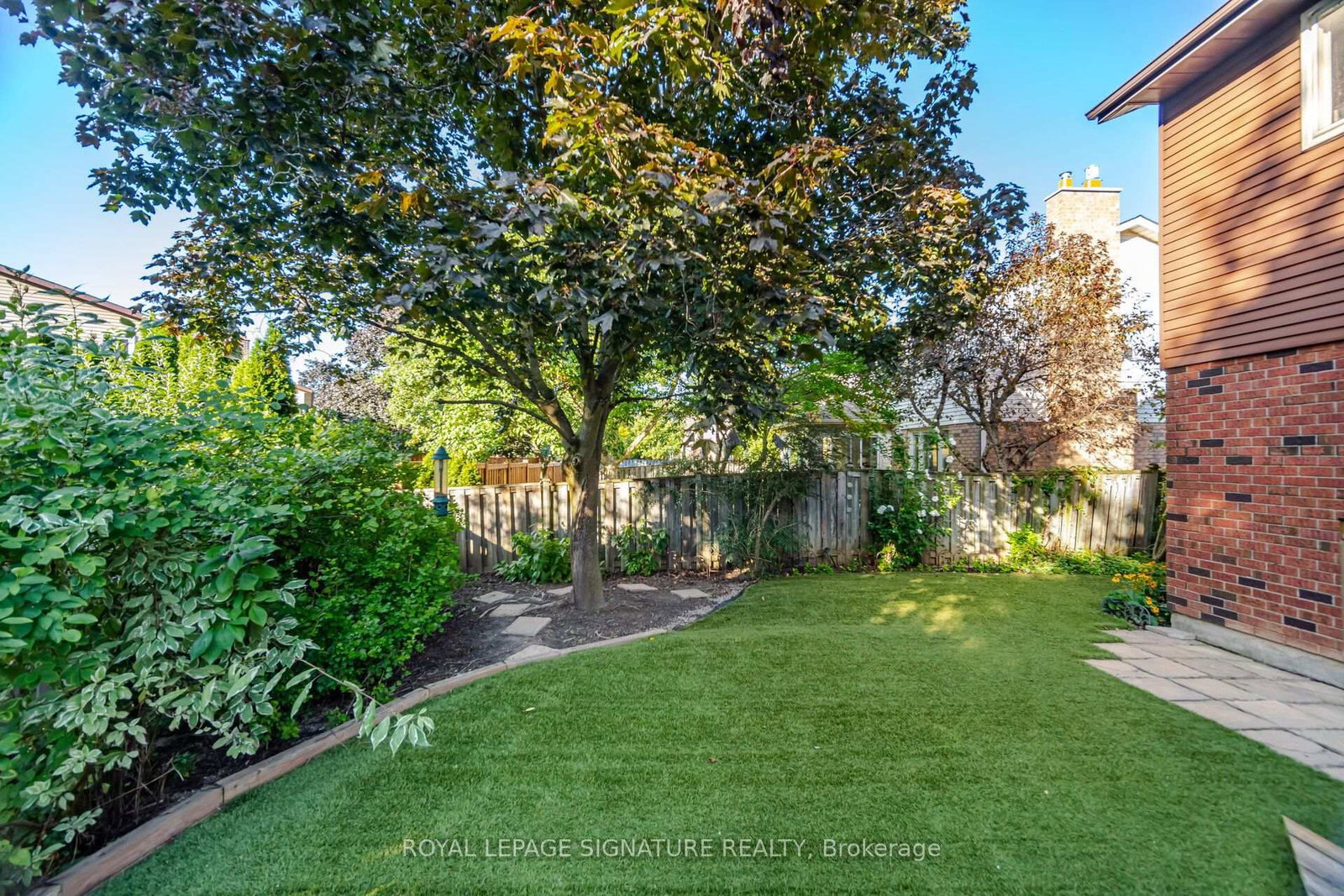 3217 Hazelwood Avenue • Burlington, ON photo 37