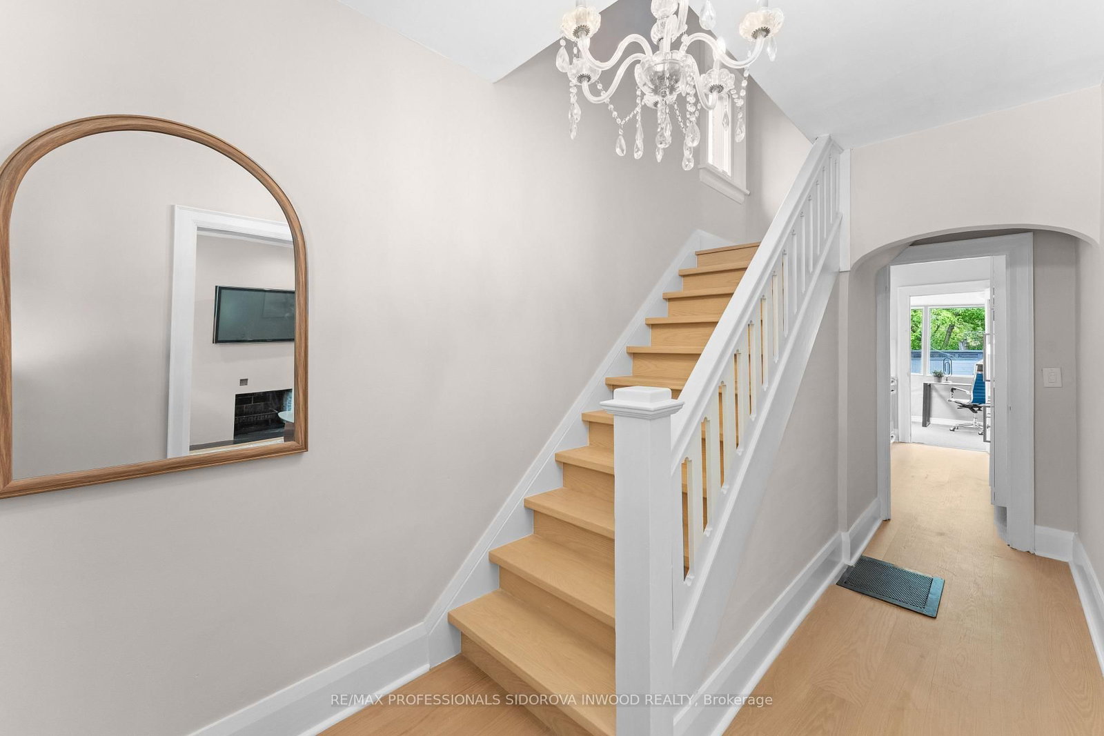 408 Glenlake Avenue • Toronto, ON photo 14