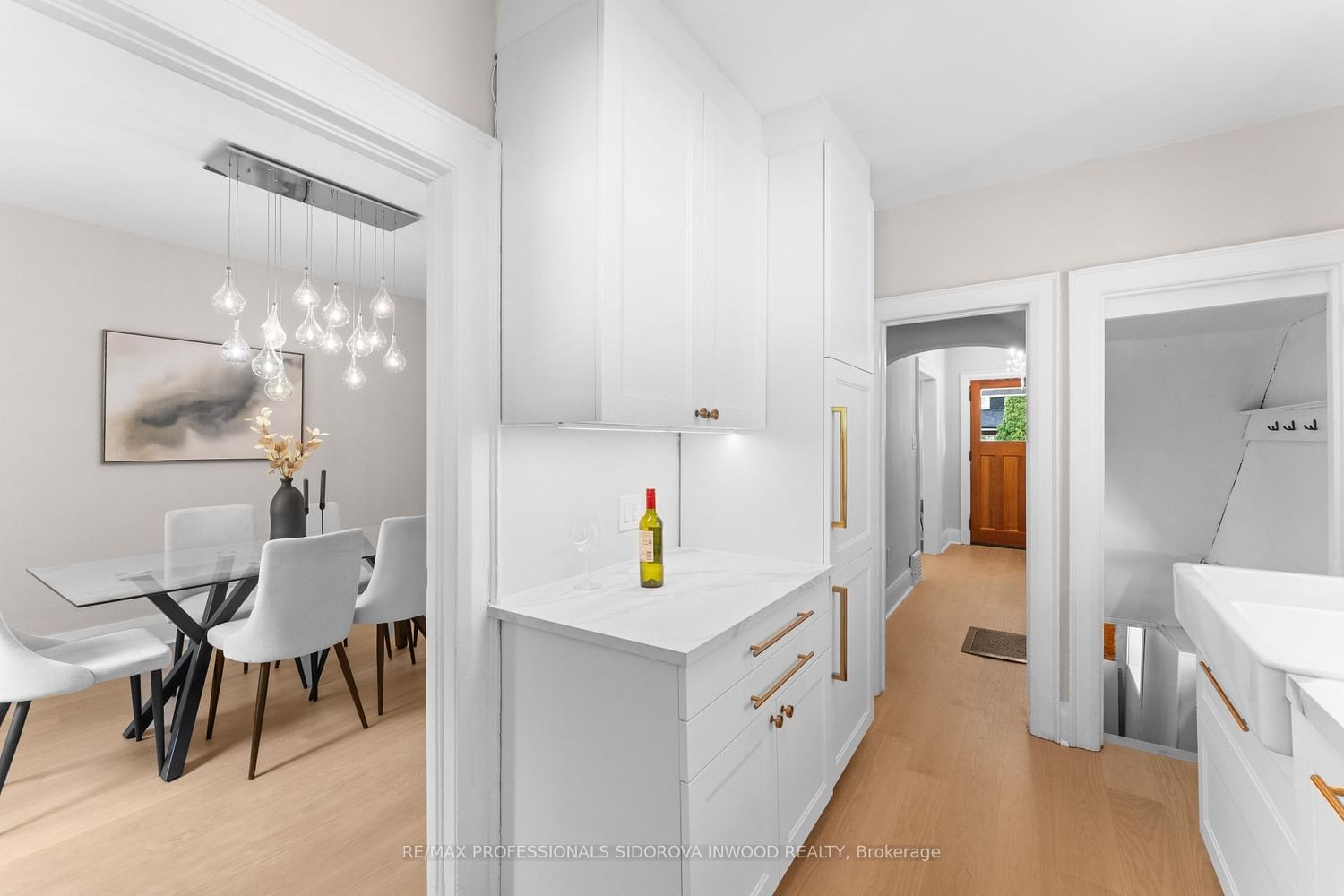 408 Glenlake Avenue • Toronto, ON photo 6